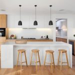 Les meubles indispensables dans une cuisine en longueur